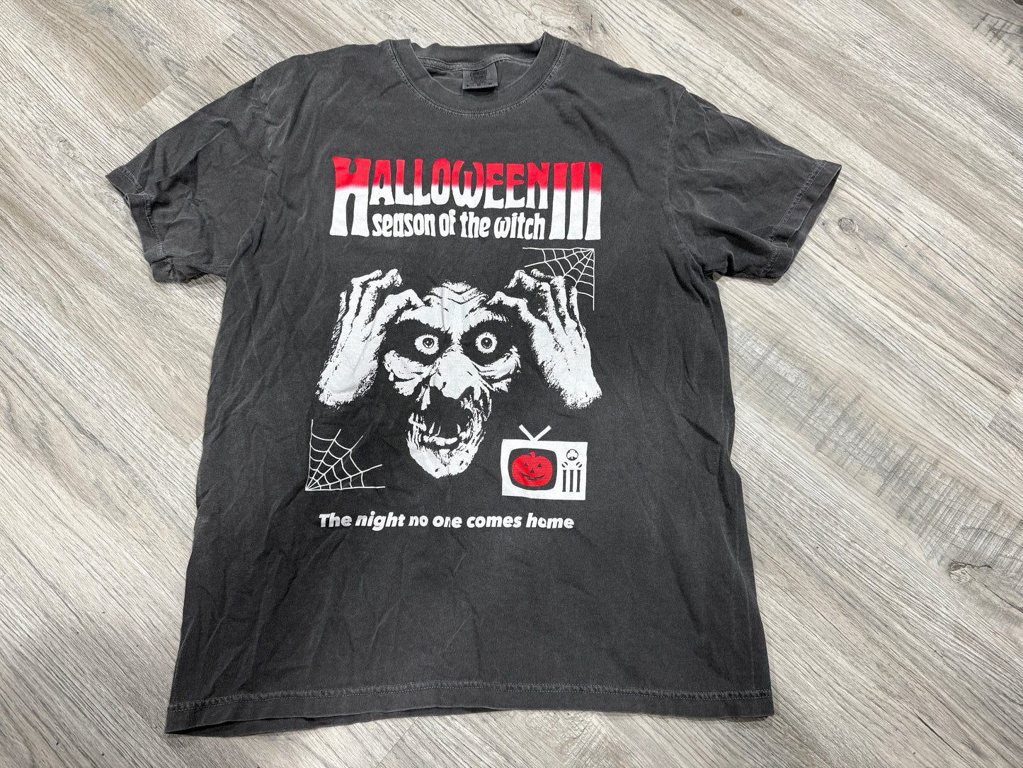 Hallow Three (Tee)