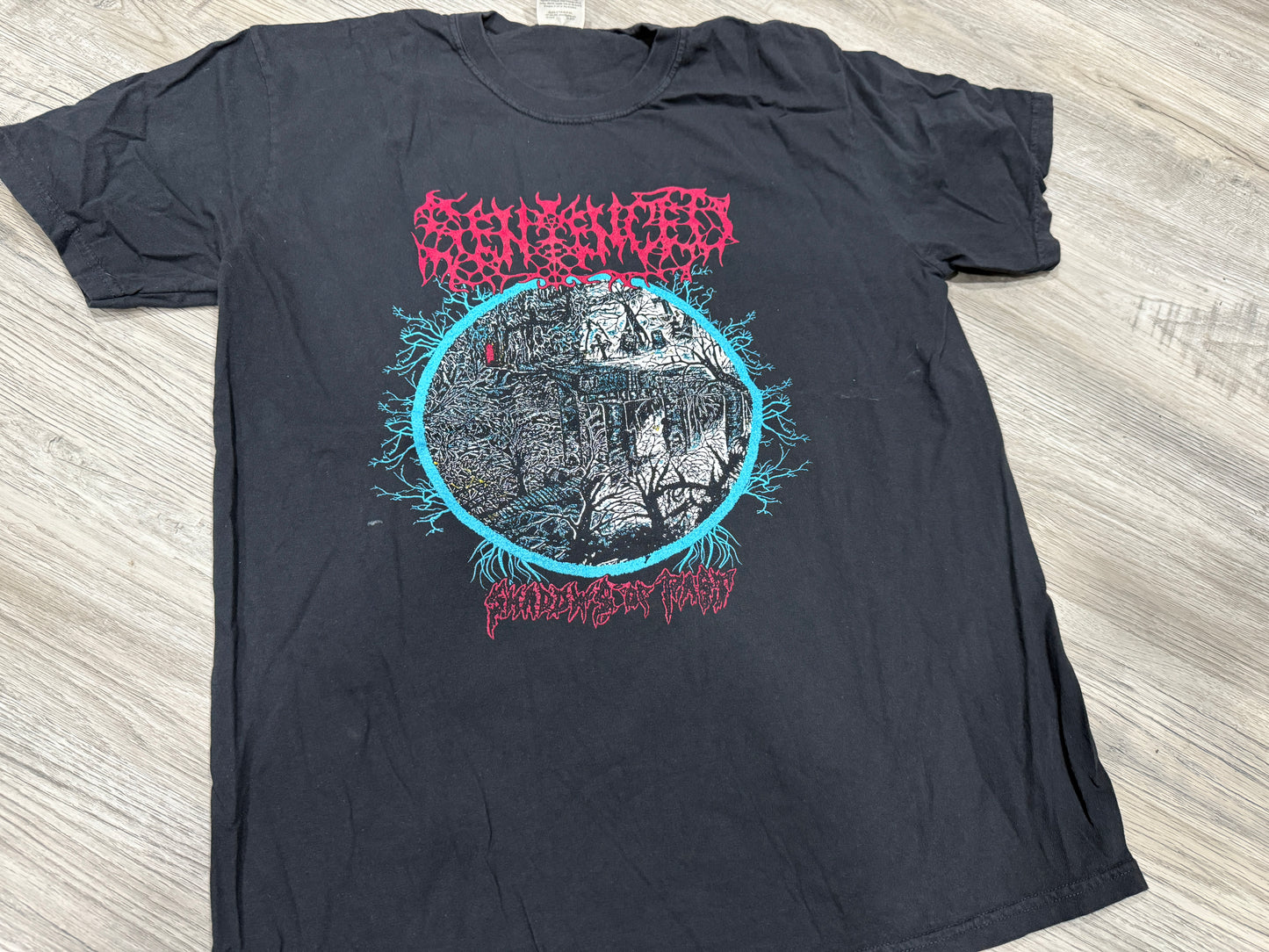 Shadows (Tee, Closet Sale)